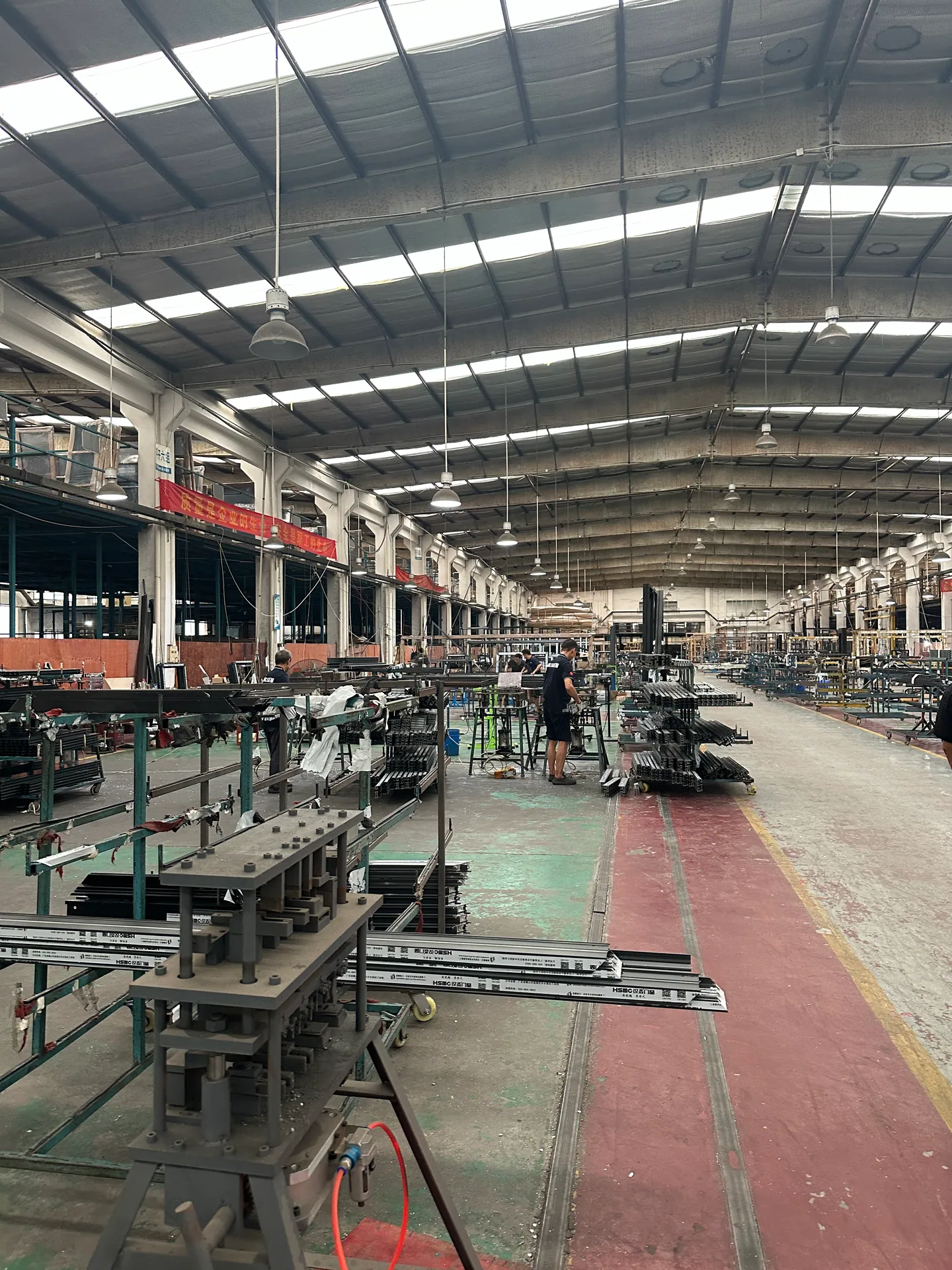 Foshan manufacturing floor reviewed during supplier verification and production planning