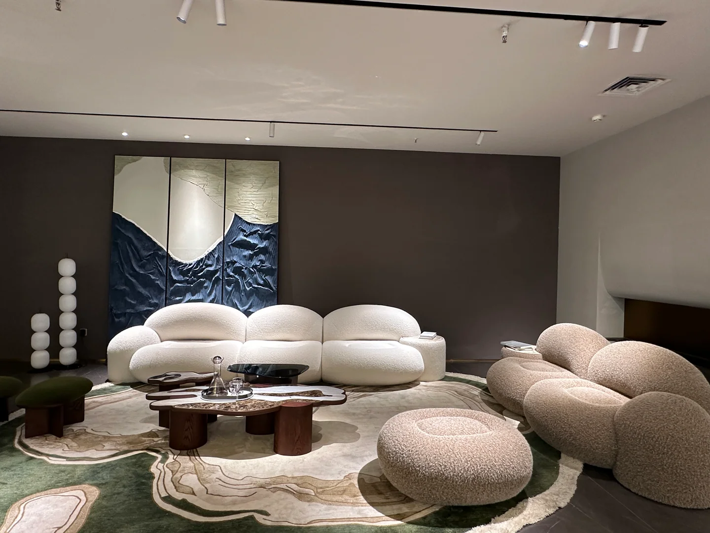 Foshan furniture showroom with sofas and lounge seating reviewed for FF&E procurement